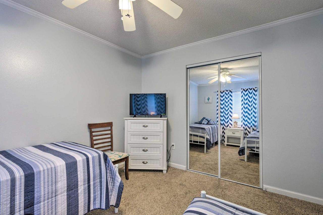 Downtown Gulf Shores Condo - 1 Block To Beach! エクステリア 写真